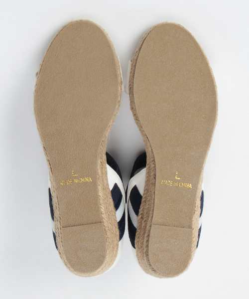 LBC(エルビーシー)の「フトゴムヅカイサンダル(サンダル・レディース・キャメル/ブラック/ホワイト・L/M)」の5枚目の写真