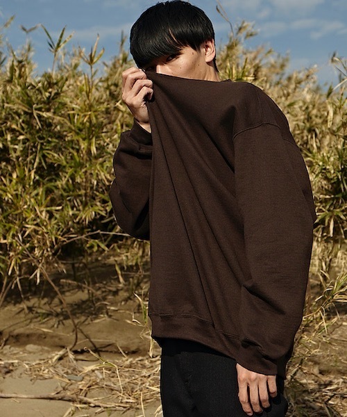 EMMA NOVEMBER (エマノーヴェンバー)の「ビッグシルエット ドロップショルダー クルー スウェット(スウェット・メンズ・ホワイト/レッド/ブラック/グレー/ネイビー/ダークグリーン/パープル/ダークブラウン/ピンク/マルーン/セージグリーン/ライトブルー/オレンジ/ゴールド/ミント・FREE/1/2)」の5枚目の写真