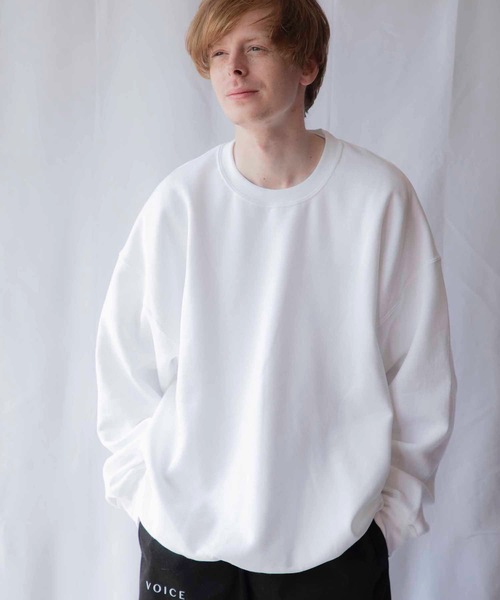 EMMA NOVEMBER (エマノーヴェンバー)の「ビッグシルエット ドロップショルダー クルー スウェット(スウェット・メンズ・ホワイト/レッド/ブラック/グレー/ネイビー/ダークグリーン/パープル/ダークブラウン/ピンク/マルーン/セージグリーン/ライトブルー/オレンジ/ゴールド/ミント・FREE/1/2)」の2枚目の写真