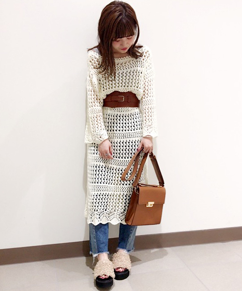 archives（アルシーヴ）の「カギ針編みロングカーディガン（カーディガン/ボレロ・レディース・レンガ/アイボリー/ブラック・MEDIUM）」の15枚目の写真