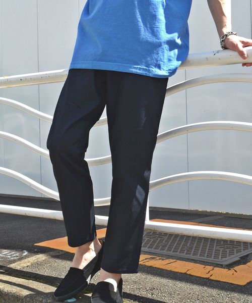 SHIPS(シップス)の「SU: クールマックス ツイルワンタックパンツ(その他パンツ・メンズ・ブラック/ベージュ/ネイビー/オリーブ・LARGE/MEDIUM/SMALL/X-LARGE)」の4枚目の写真