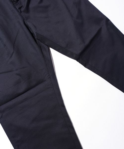 SHIPS(シップス)の「SU: クールマックス ツイルワンタックパンツ(その他パンツ・メンズ・ブラック/ベージュ/ネイビー/オリーブ・LARGE/MEDIUM/SMALL/X-LARGE)」の14枚目の写真