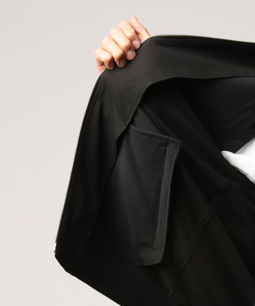 JOINT WORKS(ジョイントワークス)の「TRストレッチブルゾン(ブルゾン・メンズ・ブラック/スカイブルー・LARGE/MEDIUM)」の3枚目の写真