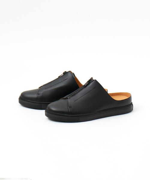 PAIRS IN PARIS（ペアーズインパリス）の「【ABAHOUSE×PAIRS IN PARIS/別注】ジップスリッポン（スニーカー・メンズ・アイボリー/ブラック・40/41/42）」の5枚目の写真