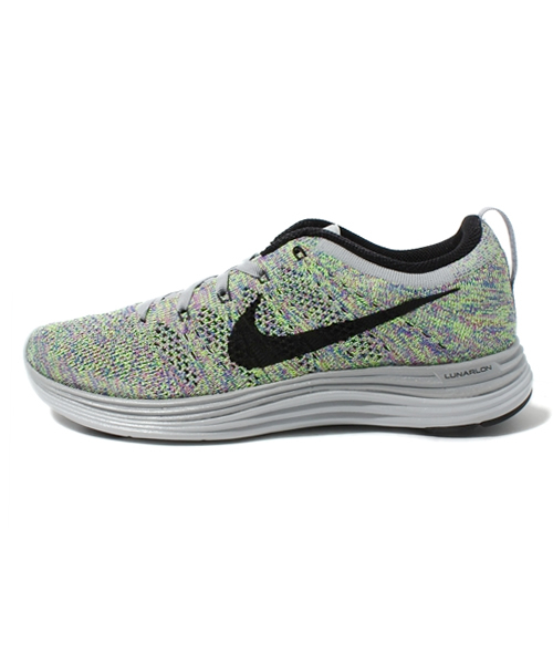NIKE(ナイキ)の「2013夏モデル ナイキ フライニット ルナ WMNS NIKE FLYKNIT ONE+ 13SU(スニーカー・レディース・マルチ/レッド/ピンク/イエロー/オレンジ/ライトグリーン/ライトイエロー・23cm/23.5cm/24cm/24.5cm/25cm/25.5cm/26cm)」の8枚目の写真