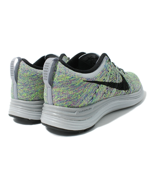 NIKE(ナイキ)の「2013夏モデル ナイキ フライニット ルナ WMNS NIKE FLYKNIT ONE+ 13SU(スニーカー・レディース・マルチ/レッド/ピンク/イエロー/オレンジ/ライトグリーン/ライトイエロー・23cm/23.5cm/24cm/24.5cm/25cm/25.5cm/26cm)」の10枚目の写真