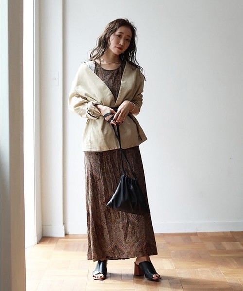 TODAYFUL（トゥデイフル）の「ペイズリーエプロンドレス（ワンピース・レディース・ブラウン・36inch/38inch）」の5枚目の写真