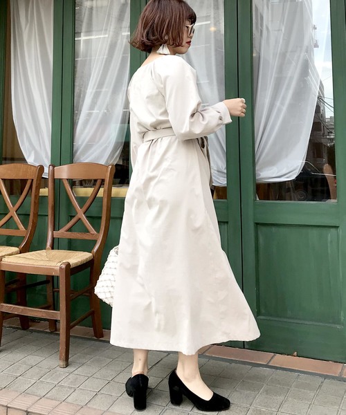 archives（アルシーヴ）の「2WAYベルテッドギャザー長袖ワンピース（ワンピース・レディース・ブラック/ベージュ/カーキ・MEDIUM）」の5枚目の写真