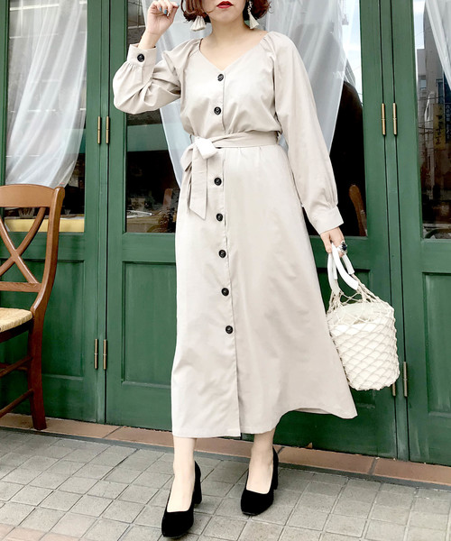 archives（アルシーヴ）の「2WAYベルテッドギャザー長袖ワンピース（ワンピース・レディース・ブラック/ベージュ/カーキ・MEDIUM）」の6枚目の写真