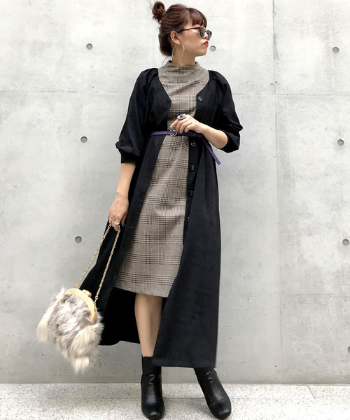 archives（アルシーヴ）の「2WAYベルテッドギャザー長袖ワンピース（ワンピース・レディース・ブラック/ベージュ/カーキ・MEDIUM）」の8枚目の写真