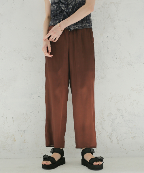 LOWRYS FARM（ローリーズファーム）の「ガラサテンパンツ　837127（その他パンツ・レディース・アイボリー/ブラック系その他/ブラウン/その他/ストライプ/ブラウン系その他・FREE）」の4枚目の写真