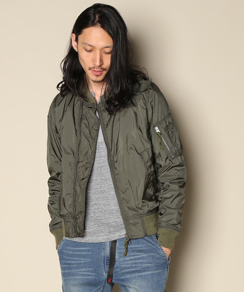 And A(アンドエー)の「MA-1 RIDERS LITE (ALPHA)/T0105(ブルゾン・メンズ・ブラック/オリーブ/ベージュ・MEDIUM/SMALL)」の15枚目の写真