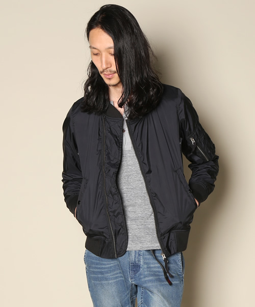 And A(アンドエー)の「MA-1 RIDERS LITE (ALPHA)/T0105(ブルゾン・メンズ・ブラック/オリーブ/ベージュ・MEDIUM/SMALL)」の13枚目の写真