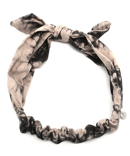 smork（スモーク）の「ムラ染め 風 ターバン（ヘアバンド・レディース・ホワイト系/ブラック系・38）」の2枚目の写真