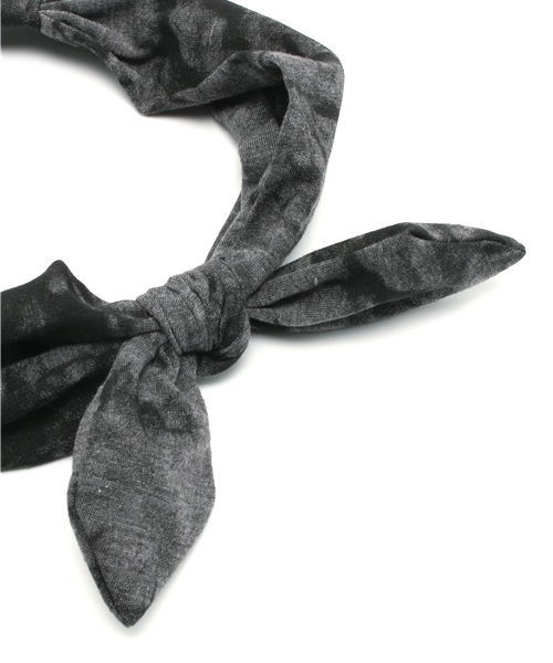 smork（スモーク）の「ムラ染め 風 ターバン（ヘアバンド・レディース・ホワイト系/ブラック系・38）」の5枚目の写真