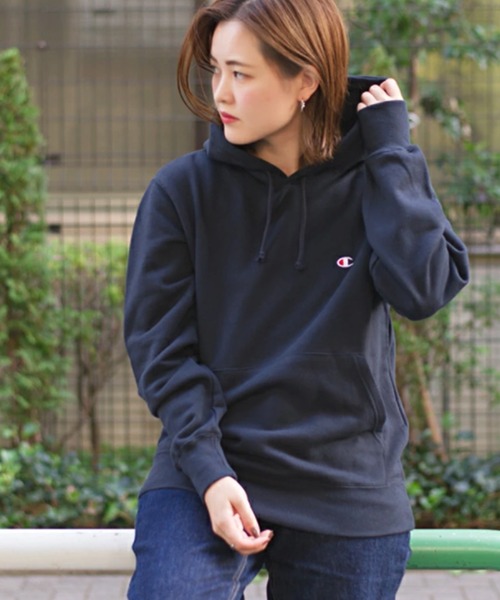 Champion(チャンピオン)の「【Champion】C3-Q101/ロゴ プルオーバーフーディー/チャンピオン(パーカー・メンズ・ブラック/チャコール/ホワイト/ネイビー/オートミール・S/M/L/XL/XXL/LL)」の5枚目の写真