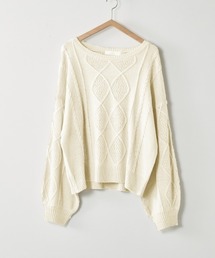 ケーブルクルーネックニット