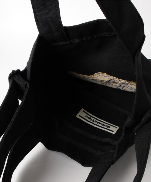 Onitsuka Tiger(オニツカタイガー)の「MEXICO TOTE / メキシコ トート(ショルダーバッグ・レディース・ブラック/ホワイト・ONE SIZE)」の5枚目の写真
