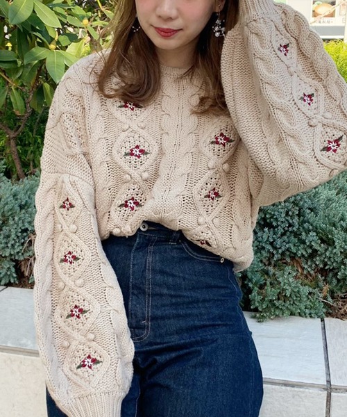 apres jour(アプレジュール)の「【2周年記念アイテム】ぽんぽん花刺繍ニット【ZOZOTOWN限定アイテム】(ニット/セーター・レディース・モカ/スモークピンク/ライトベージュ・フリー)」の11枚目の写真