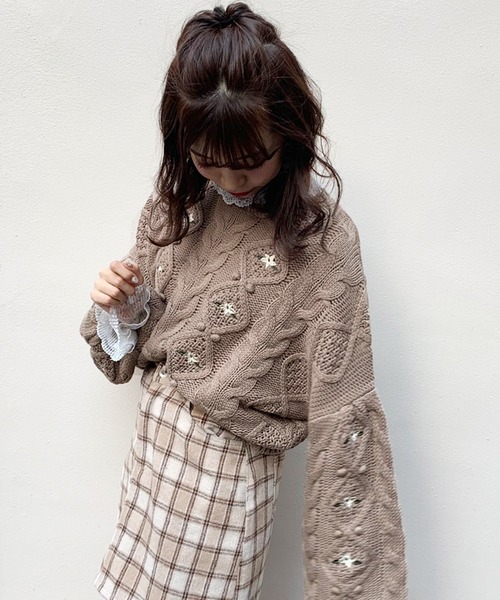 apres jour(アプレジュール)の「【2周年記念アイテム】ぽんぽん花刺繍ニット【ZOZOTOWN限定アイテム】(ニット/セーター・レディース・モカ/スモークピンク/ライトベージュ・フリー)」の16枚目の写真