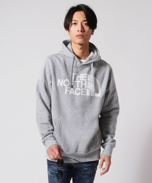 THE NORTH FACE（ザノースフェイス）の「THE NORTH FACE　Half Dome Pullover Hoodie　ロゴプリント プルオーバー パーカー（パーカー・メンズ・ベージュ/ブラック/グリーン/ブルー/オリーブ/イエロー/レッド/グレー・S/M/L/XL）」の2枚目の写真