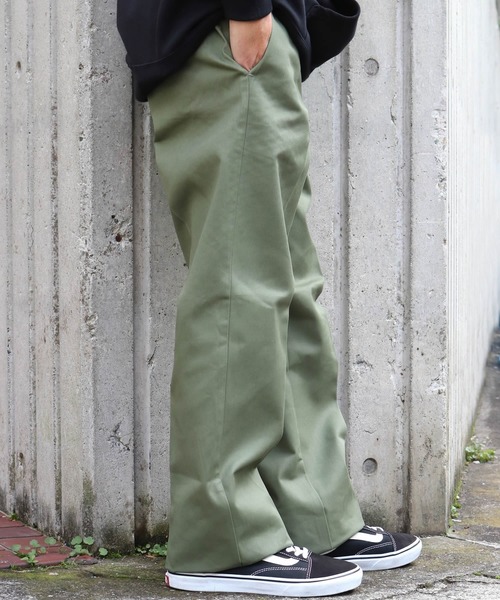 Dickies(ディッキーズ)の「Dickies/ディッキーズ US874 ワイドチノパンツ(チノパンツ・メンズ・ブラック/ダークネイビー/オリーブ/ベージュ/ブルー/アーミー/チョコ/ブラウン/グリーン・28inch/30inch/32inch/34inch/36inch/30 inch)」の5枚目の写真