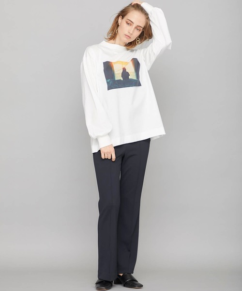 STUDIOUS（ステュディオス）の「【STUDIOUS】オリジナルフォト ロンT（Tシャツ/カットソー・レディース・ホワイト/ホワイト系その他・FREE）」の5枚目の写真