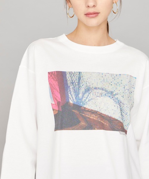 STUDIOUS（ステュディオス）の「【STUDIOUS】オリジナルフォト ロンT（Tシャツ/カットソー・レディース・ホワイト/ホワイト系その他・FREE）」の21枚目の写真