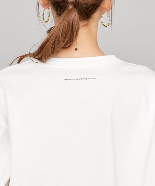 STUDIOUS（ステュディオス）の「【STUDIOUS】オリジナルフォト ロンT（Tシャツ/カットソー・レディース・ホワイト/ホワイト系その他・FREE）」の20枚目の写真