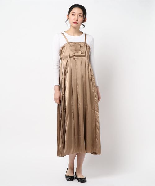STYLEBLOCK（スタイルブロック）の「サテンサイドプリーツキャミソールワンピース（ワンピース・レディース・ライトベージュ/ミント/ベージュ/ブラック・M）」の7枚目の写真