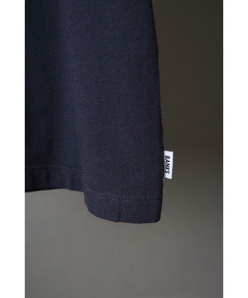 BANKS(バンクス)の「ATS0442 / 2020NEW / BANKS(バンクス)胸ブランドロゴプリント ユニセックスサイジング リラックスシルエット 半袖Tシャツカットソー(Tシャツ/カットソー・メンズ・オフホワイト/ダークブラック/ダークブルー/ヘザーグレー・SMALL/MEDIUM/LARGE/X-SMALL)」の21枚目の写真
