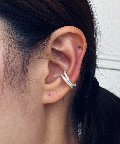 amp japan（アンプジャパン）の「【ユニセックス】GuillocheEC/ギョーシェ イヤーカフ（ピアス（片耳用）・メンズ・シルバー・FREE）」の7枚目の写真