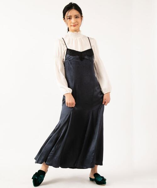 TOCCA(トッカ)の「【TOCCA LAVENDER】Lace Satin Cami Dress ドレス(ワンピース・レディース・ダークブラウン系/ダークグリーン系・F)」の2枚目の写真
