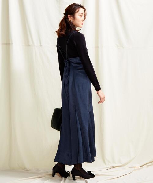TOCCA(トッカ)の「【TOCCA LAVENDER】Lace Satin Cami Dress ドレス(ワンピース・レディース・ダークブラウン系/ダークグリーン系・F)」の4枚目の写真