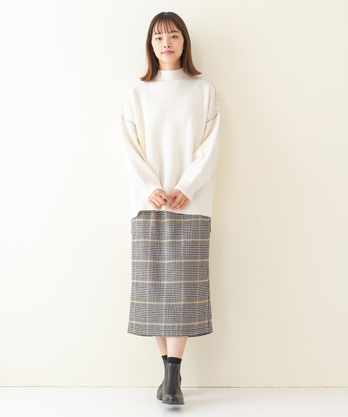 INNOCENT BLUE(イノセントブルー)の「【INNOCENT BLUE/イノセントブルー】ボトルネックステッチプルオーバーニット/セーター モックネック 配色のハンドステッチ(ニット/セーター・レディース・ライトグレー/ブラック/ブラウン/アイボリー・MEDIUM)」の22枚目の写真