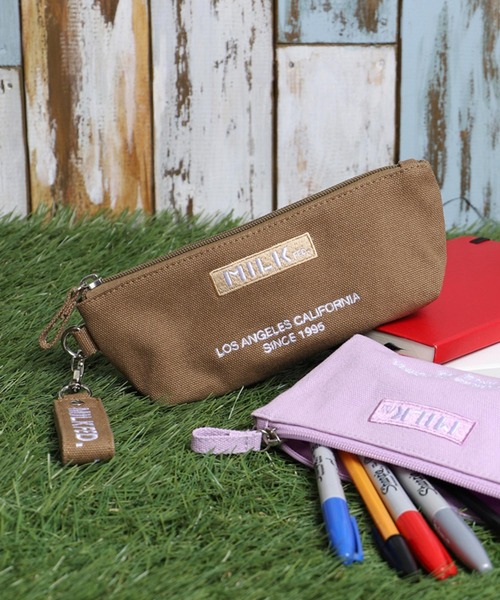 MILKFED.(ミルクフェド)の「EMBROIDERED BAR PENCIL CASE(ペン類・レディース・ライトピンク/A/B/ホワイト/ブラック/ベージュ/ライトパープル/ネイビー/レッド・ONE SIZE)」の4枚目の写真