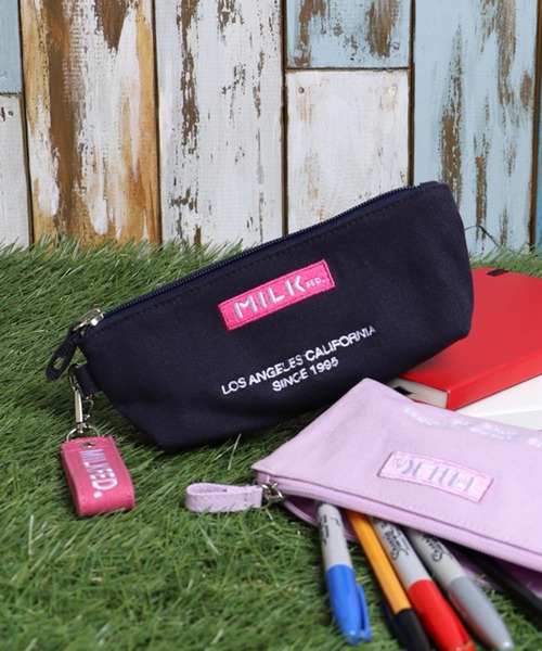 MILKFED.(ミルクフェド)の「EMBROIDERED BAR PENCIL CASE(ペン類・レディース・ライトピンク/A/B/ホワイト/ブラック/ベージュ/ライトパープル/ネイビー/レッド・ONE SIZE)」の2枚目の写真