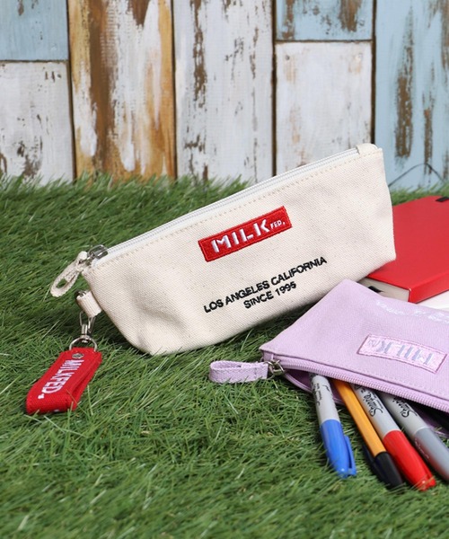 MILKFED.(ミルクフェド)の「EMBROIDERED BAR PENCIL CASE(ペン類・レディース・ライトピンク/A/B/ホワイト/ブラック/ベージュ/ライトパープル/ネイビー/レッド・ONE SIZE)」の8枚目の写真