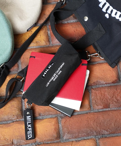 MILKFED.(ミルクフェド)の「EMBROIDERED BAR PENCIL CASE(ペン類・レディース・ライトピンク/A/B/ホワイト/ブラック/ベージュ/ライトパープル/ネイビー/レッド・ONE SIZE)」の21枚目の写真