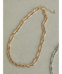 ボリュームチェーンネックレス