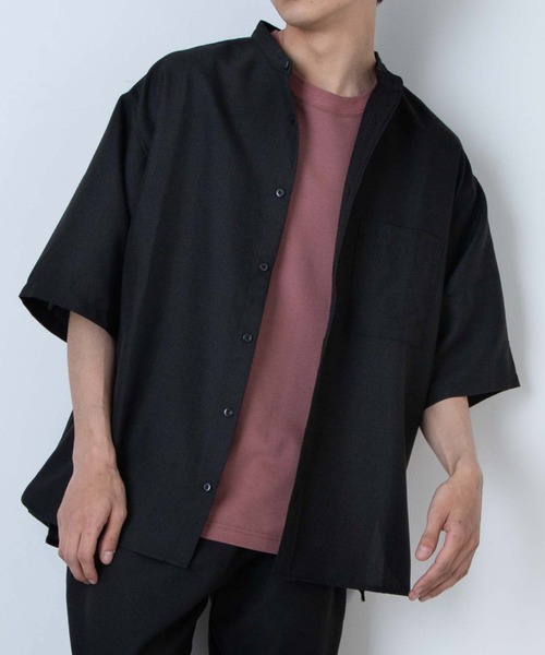 WEGO（ウィゴー）の「WEGO/リネンライクバンドカラー5分袖シャツ（シャツ/ブラウス・メンズ・ピンク/ベージュ/ラベンダー/ブラック/ワイン/ダークオレンジ・SMALL/MEDIUM/LARGE）」の2枚目の写真