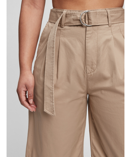 GAP(ギャップ)の「ハイライズ ベルト ショートパンツ(その他パンツ・レディース・その他/ベージュ/ブラック・6/8/000/4/0/2/00)」の17枚目の写真