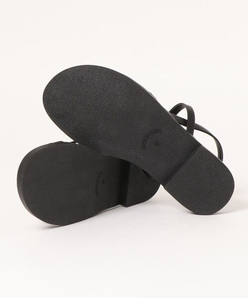 Honeys（ハニーズ）の「ナローストラップサンダル（サンダル・レディース・ゴールド/ブラック/ホワイト・S/M/L）」の5枚目の写真