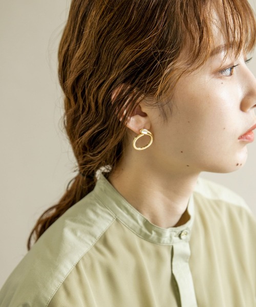 SMELLY(スメリー)の「サークルアシメメタルピアス(ピアス(両耳用)・レディース・シルバー/ゴールド・-)」の18枚目の写真