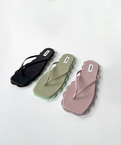 LIPSTAR（リップスター）の「【WEB別注】≪Casselini／キャセリーニ≫スカラップビーチサンダル（サンダル・レディース・ブラック/パープル/グリーン・23.5cm/24.5cm）」の5枚目の写真