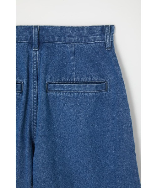 MOUSSY（マウジー）の「DENIM FLARE ショートパンツ（デニムパンツ・レディース・ライトブルー/ブルー/オフホワイト・1/0/2）」の8枚目の写真