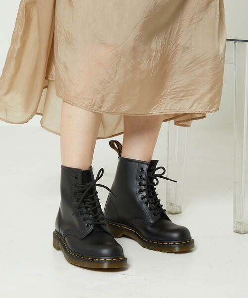 FREAK'S STORE（フリークスストア）の「Dr.Martens/ドクターマーチン 8-EYE BOOT/1460 8ホールブーツ(レースアップブーツ)（ブーツ・レディース・ブラック・5/4/6）」の17枚目の写真