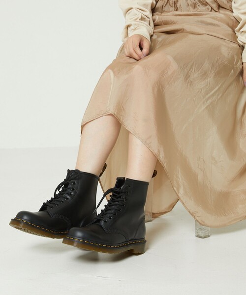 FREAK'S STORE（フリークスストア）の「Dr.Martens/ドクターマーチン 8-EYE BOOT/1460 8ホールブーツ(レースアップブーツ)（ブーツ・レディース・ブラック・5/4/6）」の19枚目の写真