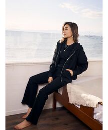 to the sea  ワッフルパーカー To the sea（トゥーザシー）の「ワッフルフルジップショートパーカー