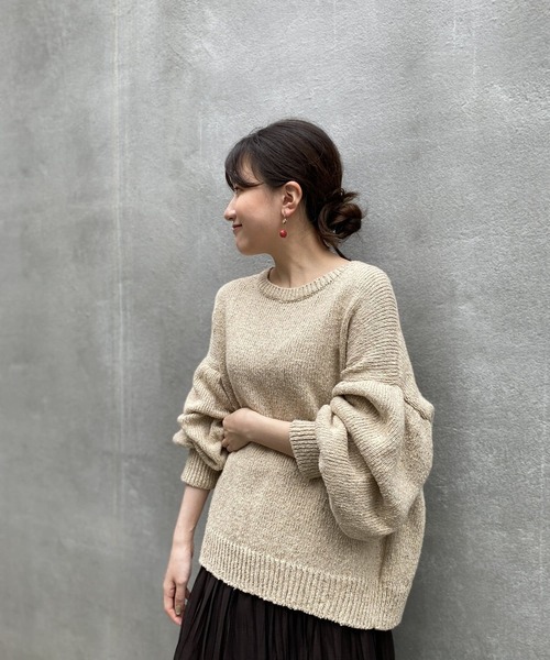 BEARDSLEY(ビアズリー)の「コットン素材 袖ギャザーコットンニット(ニット/セーター・レディース・ベージュ/グリーン・FREE)」の12枚目の写真